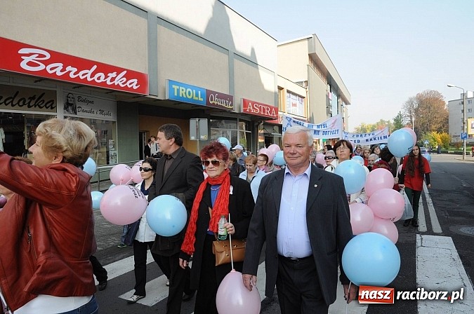 Zdjęcie w galerii na portalu naszraciborz.pl: 14. Marsz Nadziei przeszedł centrum Raciborza wiadomości z regionu