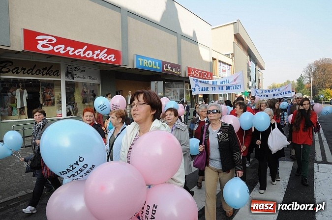 Zdjęcie w galerii na portalu naszraciborz.pl: 14. Marsz Nadziei przeszedł centrum Raciborza wiadomości z regionu