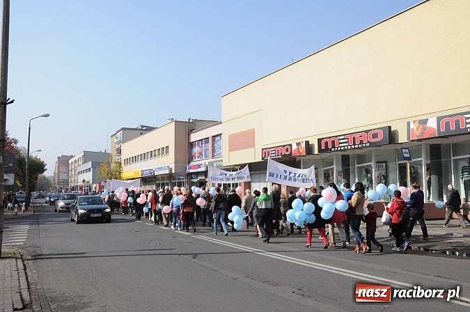 Zdjęcie w galerii na portalu naszraciborz.pl: 14. Marsz Nadziei przeszedł centrum Raciborza wiadomości z regionu