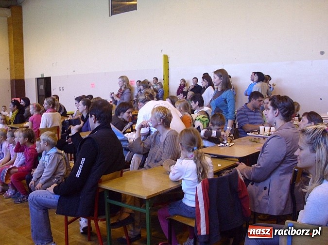 Zdjęcie w galerii na portalu naszraciborz.pl: Bezpieczny przedszkolak - piknik rodzinny w Markowicach wiadomości z regionu