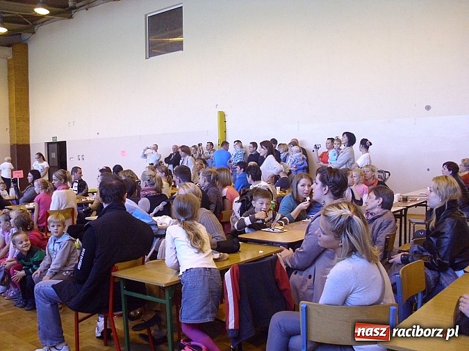 Zdjęcie w galerii na portalu naszraciborz.pl: Bezpieczny przedszkolak - piknik rodzinny w Markowicach wiadomości z regionu