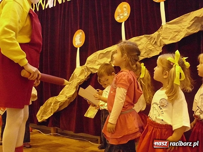 Zdjęcie w galerii na portalu naszraciborz.pl: Bezpieczny przedszkolak - piknik rodzinny w Markowicach wiadomości z regionu