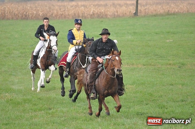 Zdjęcie w galerii na portalu naszraciborz.pl: Na Ostrogu odbył się dziś Hubertus. Lisa złapał Rafał Wochnik wiadomości z regionu