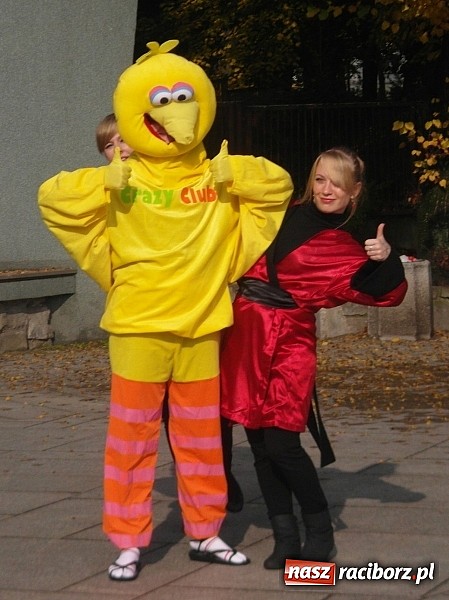 Zdjęcie w galerii na portalu naszraciborz.pl: Dalekowschodni bieg w japonkach w sercu Raciborza wiadomości z regionu