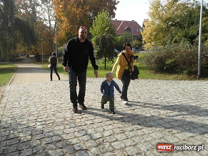 Zdjęcie w galerii na portalu naszraciborz.pl: Dalekowschodni bieg w japonkach w sercu Raciborza wiadomości z regionu