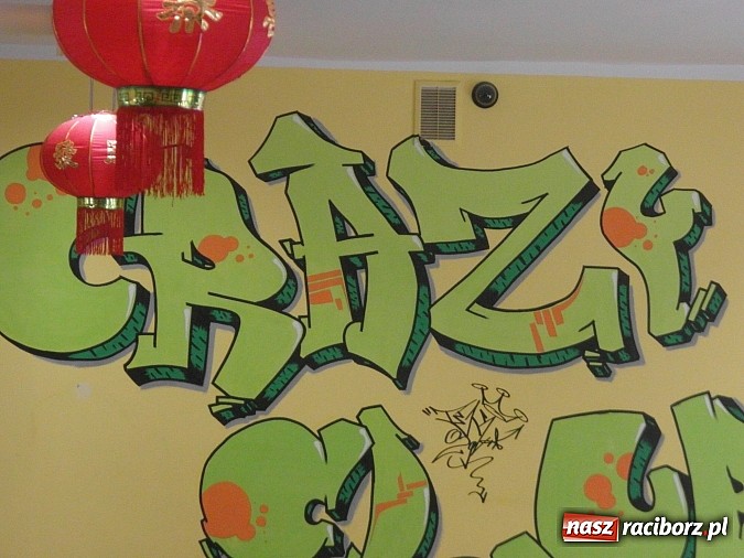 Zdjęcie w galerii na portalu naszraciborz.pl: Dalekowschodni bieg w japonkach w sercu Raciborza wiadomości z regionu