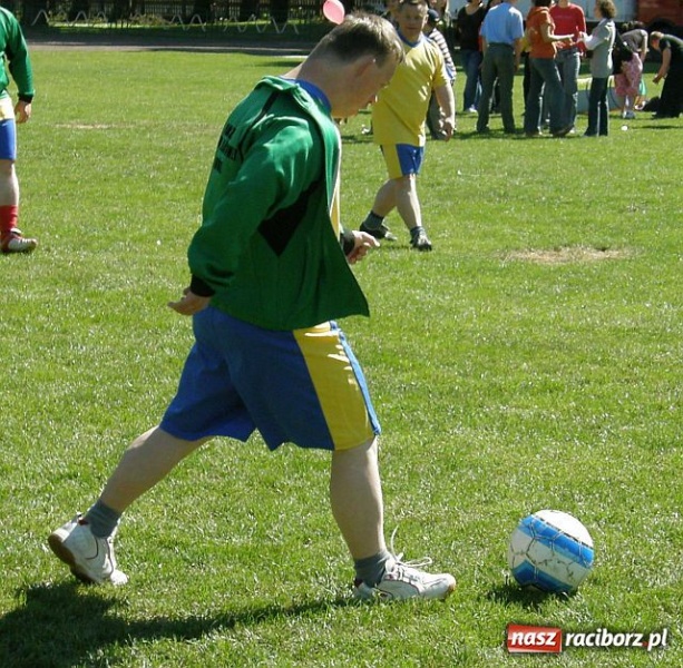 Zdjęcie w galerii na portalu naszraciborz.pl: Igrzyska Sport ku Radości rozpoczęły Juwenalia 2009 wiadomości z regionu