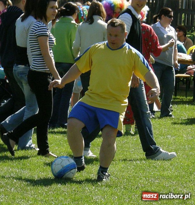 Zdjęcie w galerii na portalu naszraciborz.pl: Igrzyska Sport ku Radości rozpoczęły Juwenalia 2009 wiadomości z regionu