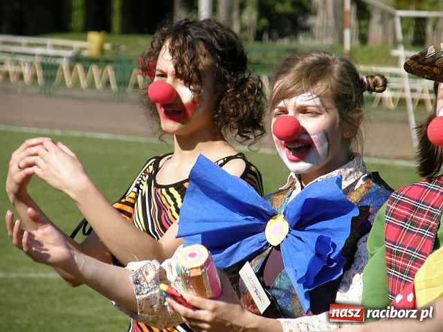 Zdjęcie w galerii na portalu naszraciborz.pl: Igrzyska Sport ku Radości rozpoczęły Juwenalia 2009 wiadomości z regionu