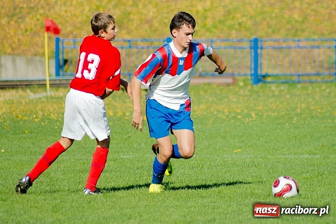 Zdjęcie w galerii na portalu naszraciborz.pl: Siedemnaście bramek przy Srebrnej. Juniorzy Unii nie dali szans graczom Cyprzanowa wiadomości z regionu
