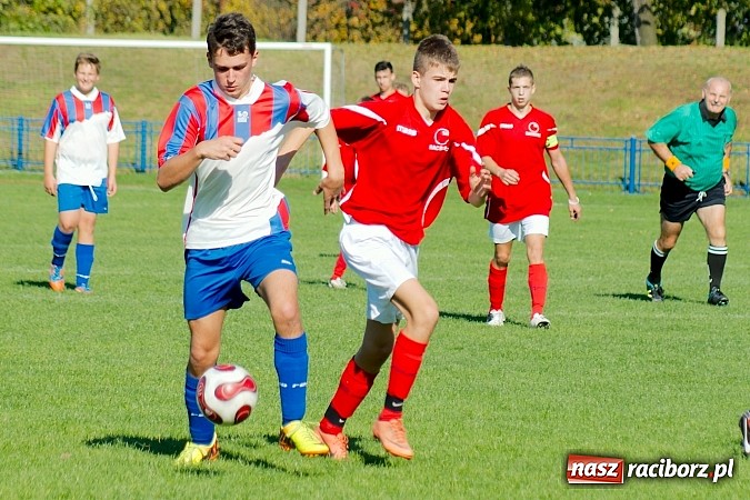 Zdjęcie w galerii na portalu naszraciborz.pl: Siedemnaście bramek przy Srebrnej. Juniorzy Unii nie dali szans graczom Cyprzanowa wiadomości z regionu