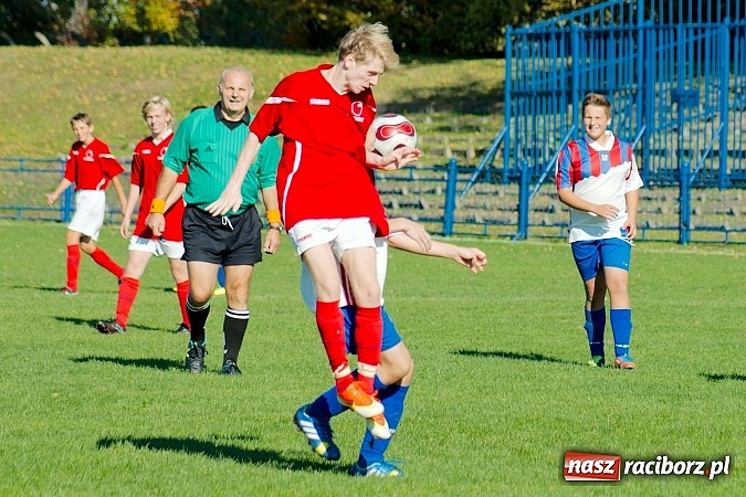 Zdjęcie w galerii na portalu naszraciborz.pl: Siedemnaście bramek przy Srebrnej. Juniorzy Unii nie dali szans graczom Cyprzanowa wiadomości z regionu