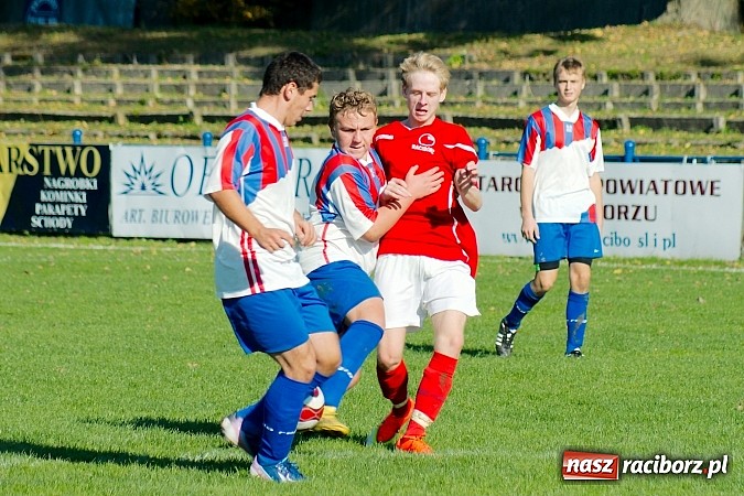 Zdjęcie w galerii na portalu naszraciborz.pl: Siedemnaście bramek przy Srebrnej. Juniorzy Unii nie dali szans graczom Cyprzanowa wiadomości z regionu