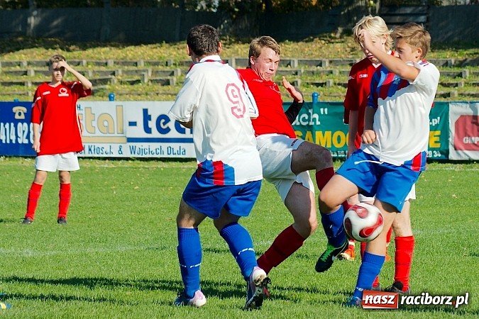 Zdjęcie w galerii na portalu naszraciborz.pl: Siedemnaście bramek przy Srebrnej. Juniorzy Unii nie dali szans graczom Cyprzanowa wiadomości z regionu
