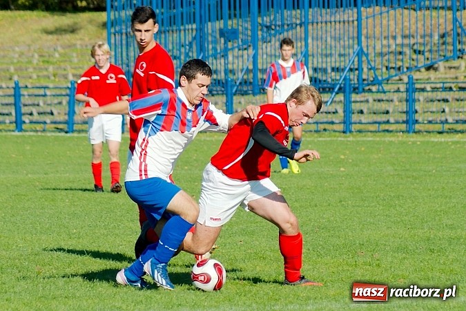 Zdjęcie w galerii na portalu naszraciborz.pl: Siedemnaście bramek przy Srebrnej. Juniorzy Unii nie dali szans graczom Cyprzanowa wiadomości z regionu