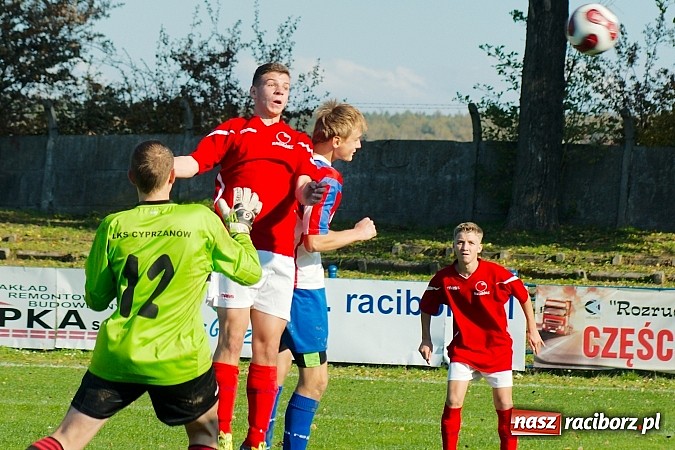 Zdjęcie w galerii na portalu naszraciborz.pl: Siedemnaście bramek przy Srebrnej. Juniorzy Unii nie dali szans graczom Cyprzanowa wiadomości z regionu