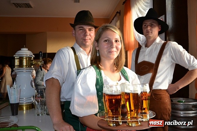 Zdjęcie w galerii na portalu naszraciborz.pl: W Roszkowie zorganizowali Oktoberfest wiadomości z regionu