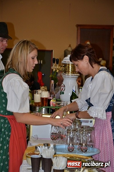 Zdjęcie w galerii na portalu naszraciborz.pl: W Roszkowie zorganizowali Oktoberfest wiadomości z regionu