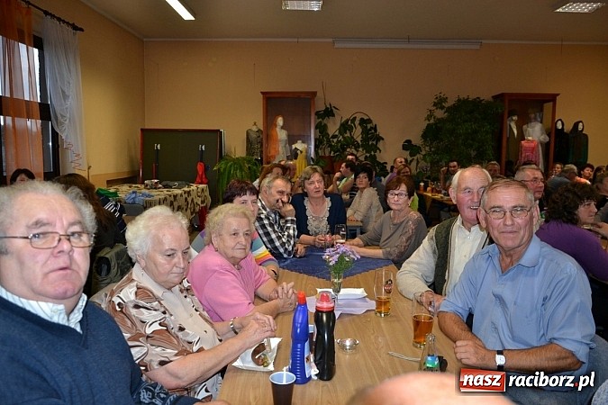 Zdjęcie w galerii na portalu naszraciborz.pl: W Roszkowie zorganizowali Oktoberfest wiadomości z regionu