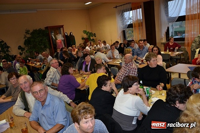 Zdjęcie w galerii na portalu naszraciborz.pl: W Roszkowie zorganizowali Oktoberfest wiadomości z regionu