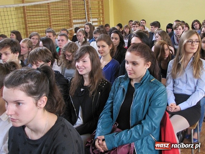 Zdjęcie w galerii na portalu naszraciborz.pl: 25 nauczycieli wyróżnionych przez starostę wiadomości z regionu