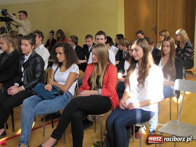 Zdjęcie w galerii na portalu naszraciborz.pl: 25 nauczycieli wyróżnionych przez starostę wiadomości z regionu