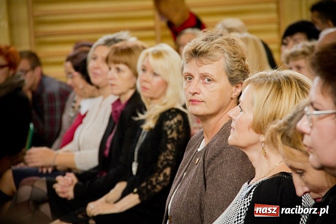 Zdjęcie w galerii na portalu naszraciborz.pl: 25 nauczycieli wyróżnionych przez starostę wiadomości z regionu
