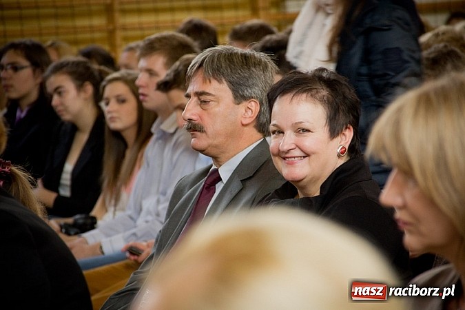 Zdjęcie w galerii na portalu naszraciborz.pl: 25 nauczycieli wyróżnionych przez starostę wiadomości z regionu