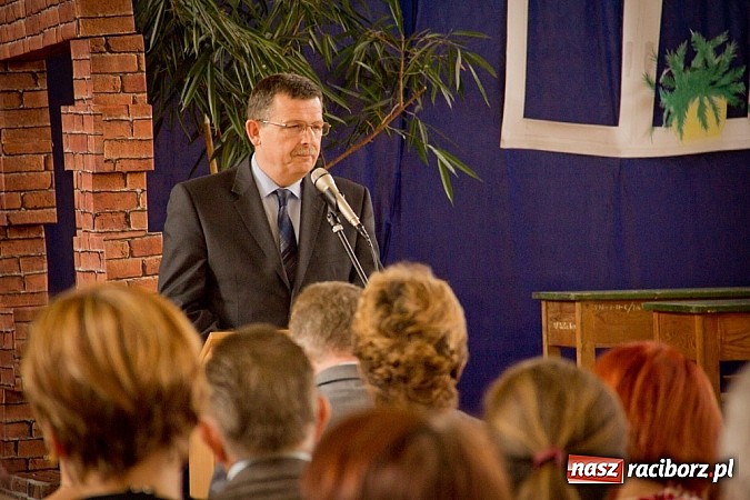 Zdjęcie w galerii na portalu naszraciborz.pl: 25 nauczycieli wyróżnionych przez starostę wiadomości z regionu