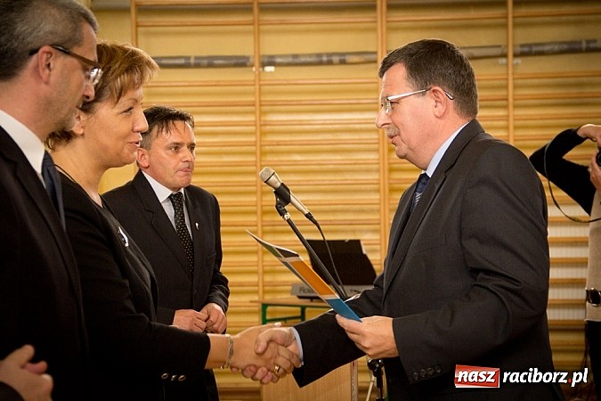 Zdjęcie w galerii na portalu naszraciborz.pl: 25 nauczycieli wyróżnionych przez starostę wiadomości z regionu