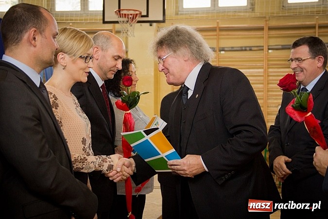 Zdjęcie w galerii na portalu naszraciborz.pl: 25 nauczycieli wyróżnionych przez starostę wiadomości z regionu