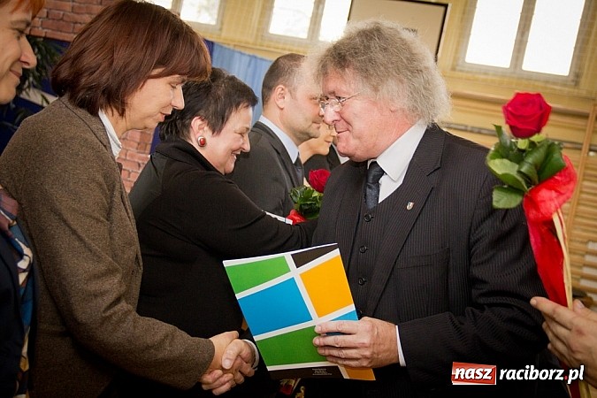 Zdjęcie w galerii na portalu naszraciborz.pl: 25 nauczycieli wyróżnionych przez starostę wiadomości z regionu