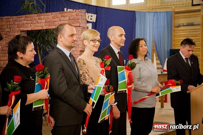 Zdjęcie w galerii na portalu naszraciborz.pl: 25 nauczycieli wyróżnionych przez starostę wiadomości z regionu