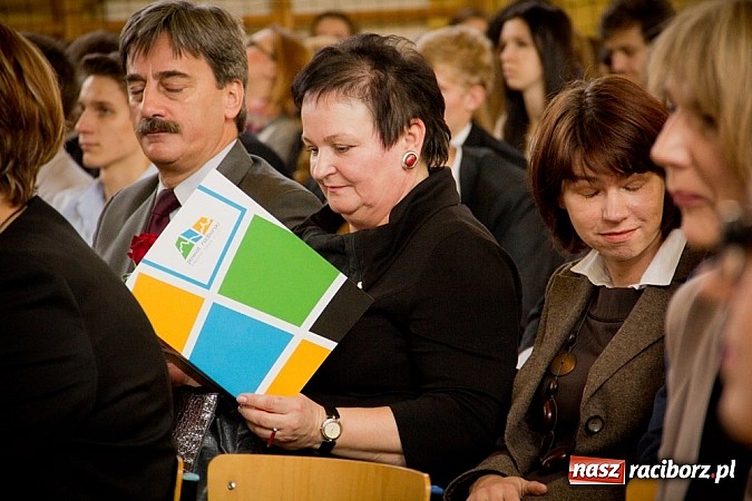 Zdjęcie w galerii na portalu naszraciborz.pl: 25 nauczycieli wyróżnionych przez starostę wiadomości z regionu