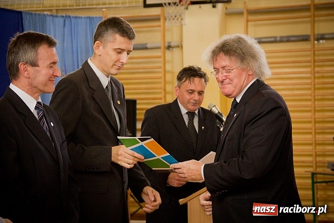 Zdjęcie w galerii na portalu naszraciborz.pl: 25 nauczycieli wyróżnionych przez starostę wiadomości z regionu