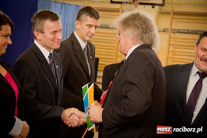 Zdjęcie w galerii na portalu naszraciborz.pl: 25 nauczycieli wyróżnionych przez starostę wiadomości z regionu