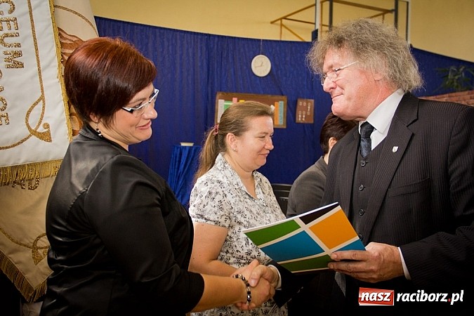 Zdjęcie w galerii na portalu naszraciborz.pl: 25 nauczycieli wyróżnionych przez starostę wiadomości z regionu