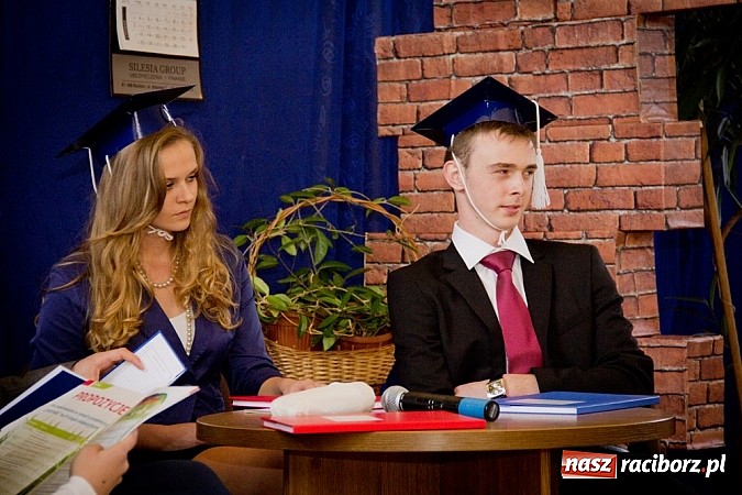 Zdjęcie w galerii na portalu naszraciborz.pl: 25 nauczycieli wyróżnionych przez starostę wiadomości z regionu