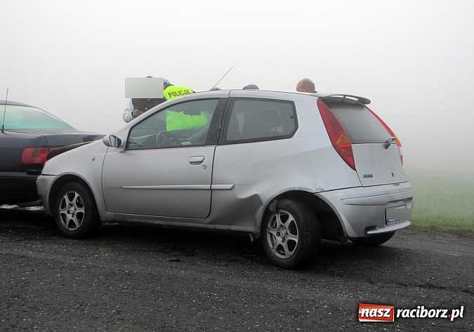 Zdjęcie w galerii na portalu naszraciborz.pl: Na DW 416 zderzyło się aż sześć aut. Nikt nie ucierpiał wiadomości z regionu