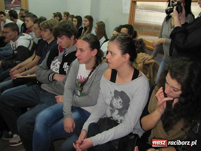 Zdjęcie w galerii na portalu naszraciborz.pl: Raciborska młodzież uczy się przedsiębiorczości wiadomości z regionu