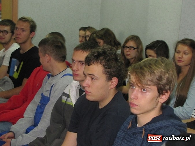 Zdjęcie w galerii na portalu naszraciborz.pl: Raciborska młodzież uczy się przedsiębiorczości wiadomości z regionu