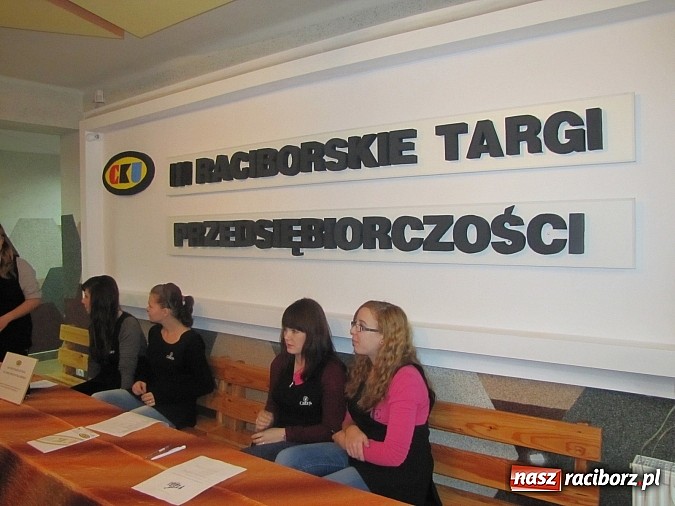 Zdjęcie w galerii na portalu naszraciborz.pl: Raciborska młodzież uczy się przedsiębiorczości wiadomości z regionu