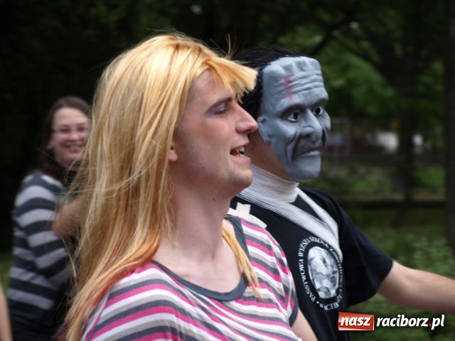 Zdjęcie w galerii na portalu naszraciborz.pl: Dwie beczki piwa od starosty wiadomości z regionu