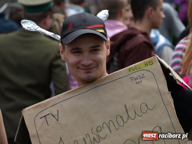 Zdjęcie w galerii na portalu naszraciborz.pl: Dwie beczki piwa od starosty wiadomości z regionu