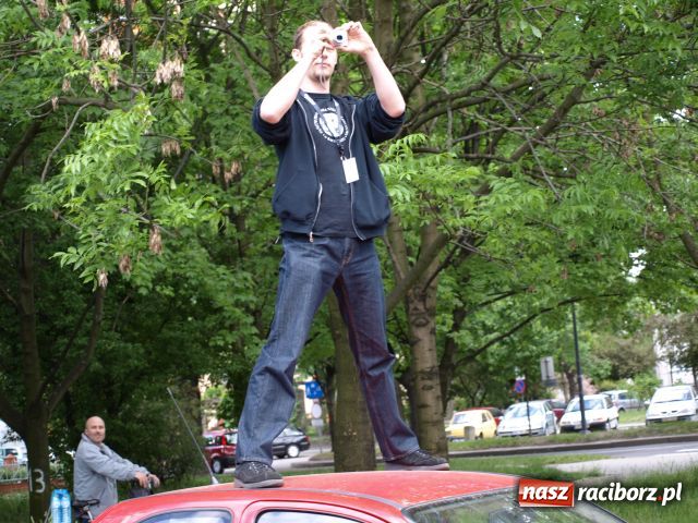 Zdjęcie w galerii na portalu naszraciborz.pl: Dwie beczki piwa od starosty wiadomości z regionu