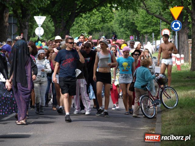 Zdjęcie w galerii na portalu naszraciborz.pl: Dwie beczki piwa od starosty wiadomości z regionu