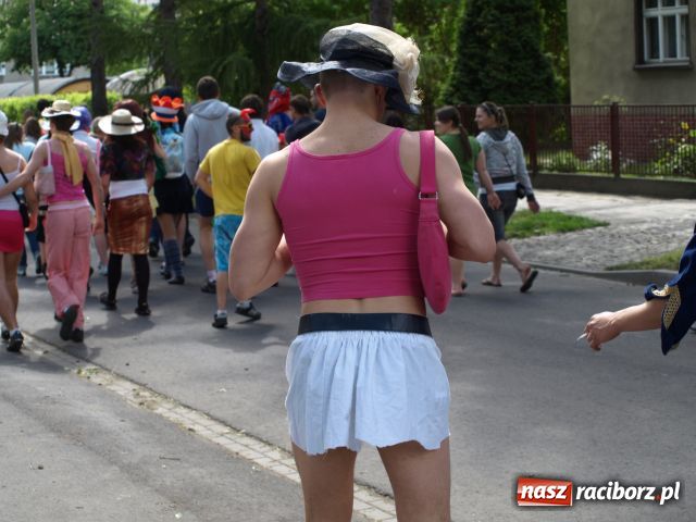 Zdjęcie w galerii na portalu naszraciborz.pl: Dwie beczki piwa od starosty wiadomości z regionu