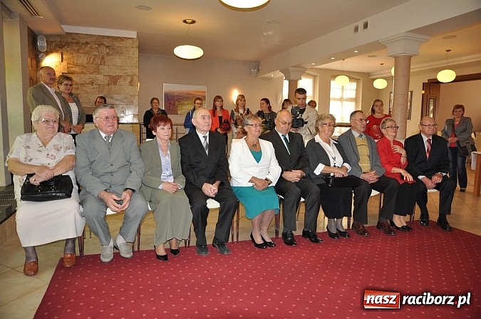 Zdjęcie w galerii na portalu naszraciborz.pl: 50 lat pożycia małżeńskiego - jedyny taki medal, który można dostać we dwoje wiadomości z regionu