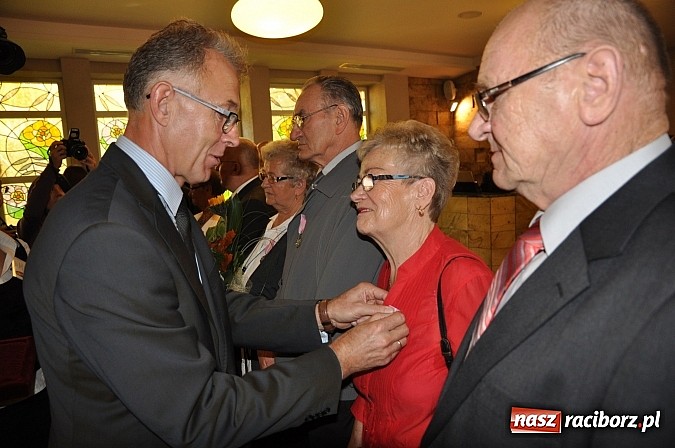 Zdjęcie w galerii na portalu naszraciborz.pl: 50 lat pożycia małżeńskiego - jedyny taki medal, który można dostać we dwoje wiadomości z regionu