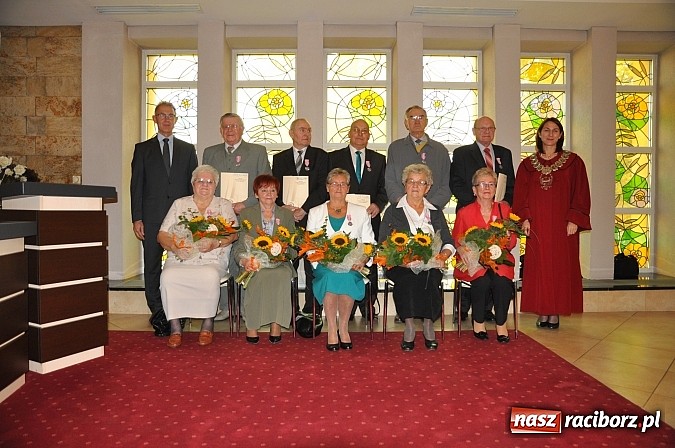 Zdjęcie w galerii na portalu naszraciborz.pl: 50 lat pożycia małżeńskiego - jedyny taki medal, który można dostać we dwoje wiadomości z regionu